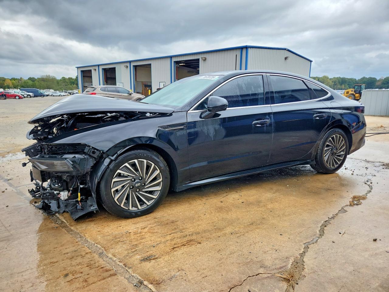 2025 HYUNDAI SONATA — Front 3/4