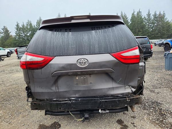 2018 TOYOTA SIENNA — DIRR
