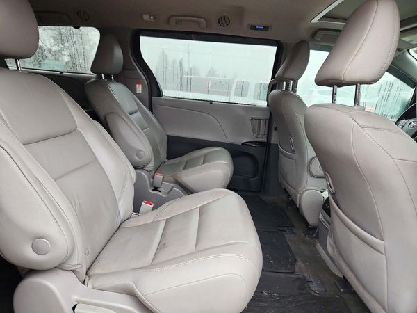 2018 TOYOTA SIENNA — PSRS
