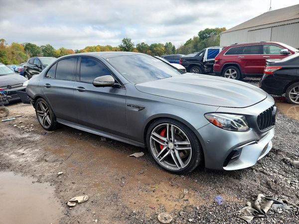 2018 MERCEDES-BENZ E AMG E63 S — Passenger 3/4