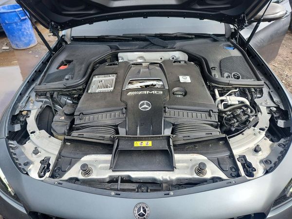 2018 MERCEDES-BENZ E AMG E63 S — Engine bay