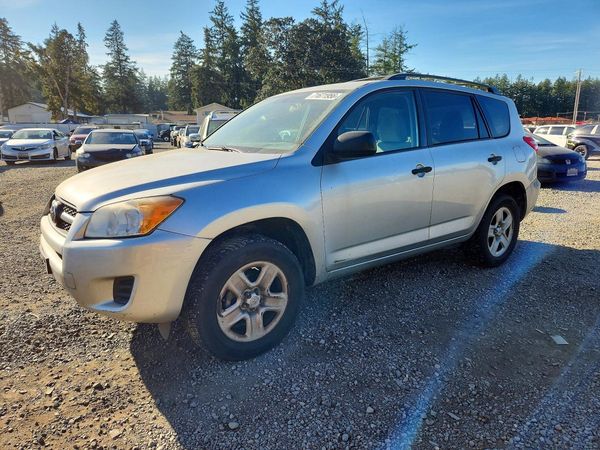 2012 TOYOTA RAV4 Standard — Front 3/4