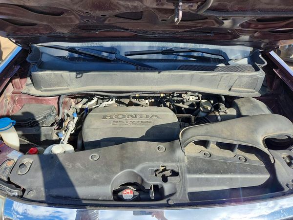 2014 HONDA PILOT EX-L — Engine bay