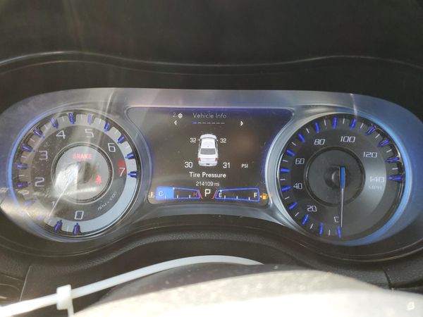 2019 CHRYSLER 300