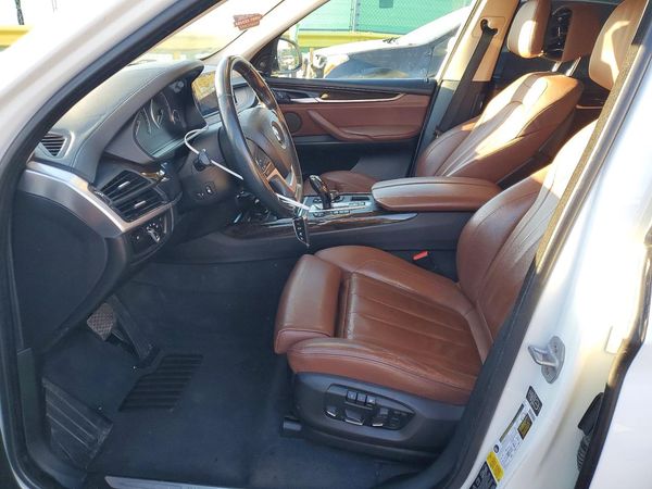 2015 BMW X5 xDrive50i — DENT