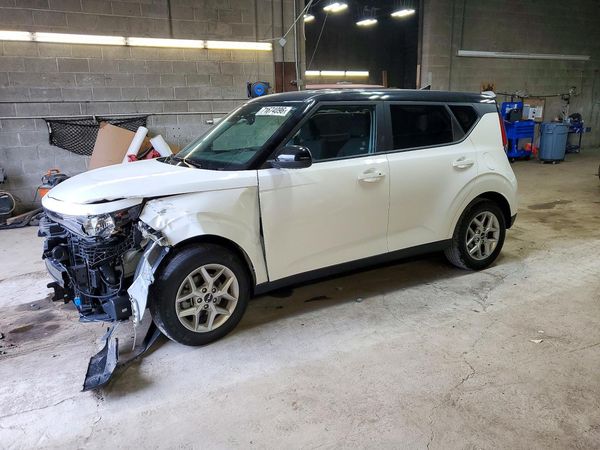 2025 KIA SOUL LX, S — Front 3/4