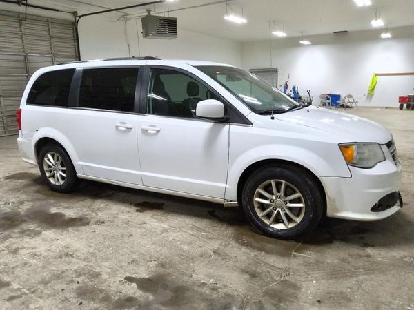 2020 DODGE CARAVAN SXT — Passenger 3/4