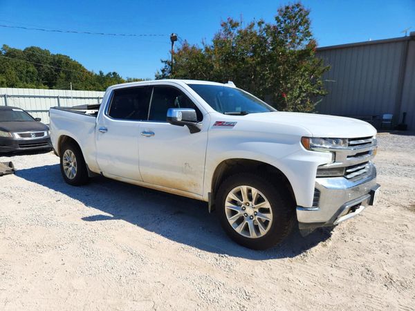 2021 CHEVROLET SILVERADO LTZ — Passenger 3/4