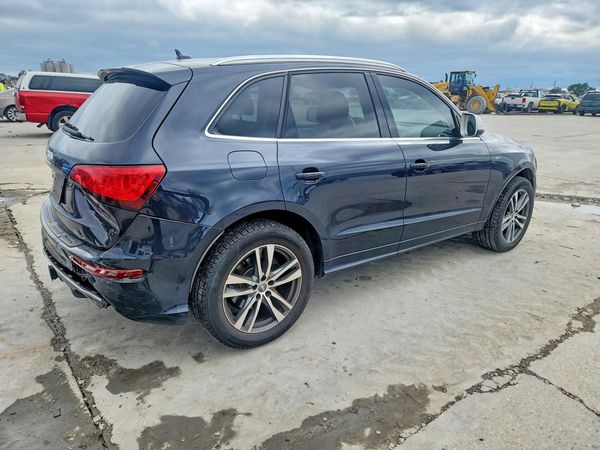 2014 AUDI Q5 Premium Plus — PSRA