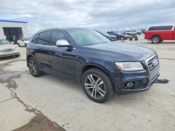 2014 AUDI Q5 Premium Plus — Passenger 3/4