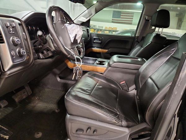 2017 CHEVROLET SILVERADO LTZ — DENT