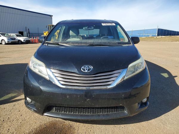 2015 TOYOTA SIENNA — DIRF