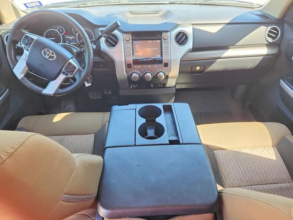 2014 TOYOTA TUNDRA SR5 — CKPT