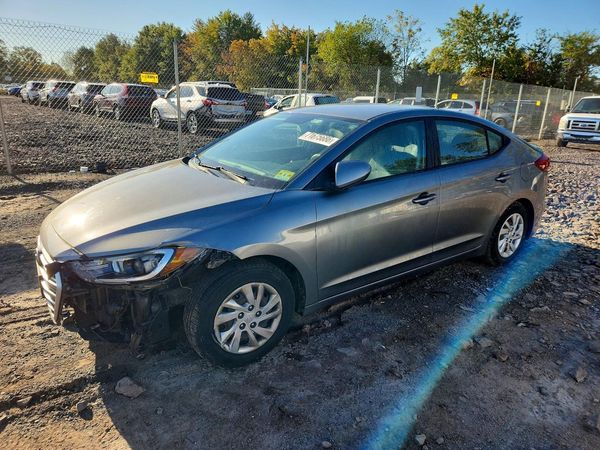 2017 HYUNDAI ELANTRA SE Base — Front 3/4