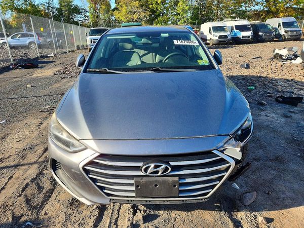 2017 HYUNDAI ELANTRA SE Base — DIRF