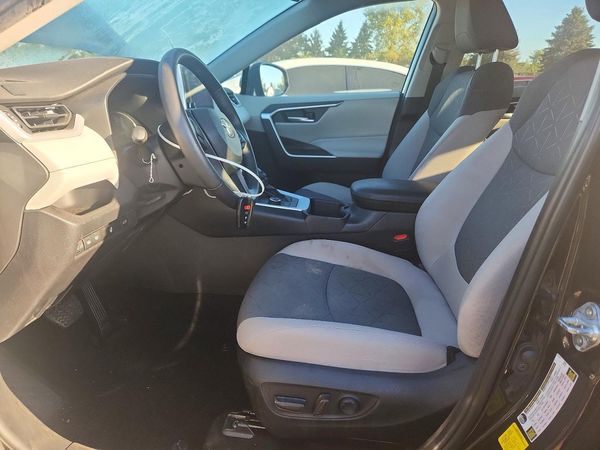 2024 TOYOTA RAV4 XLE — DENT