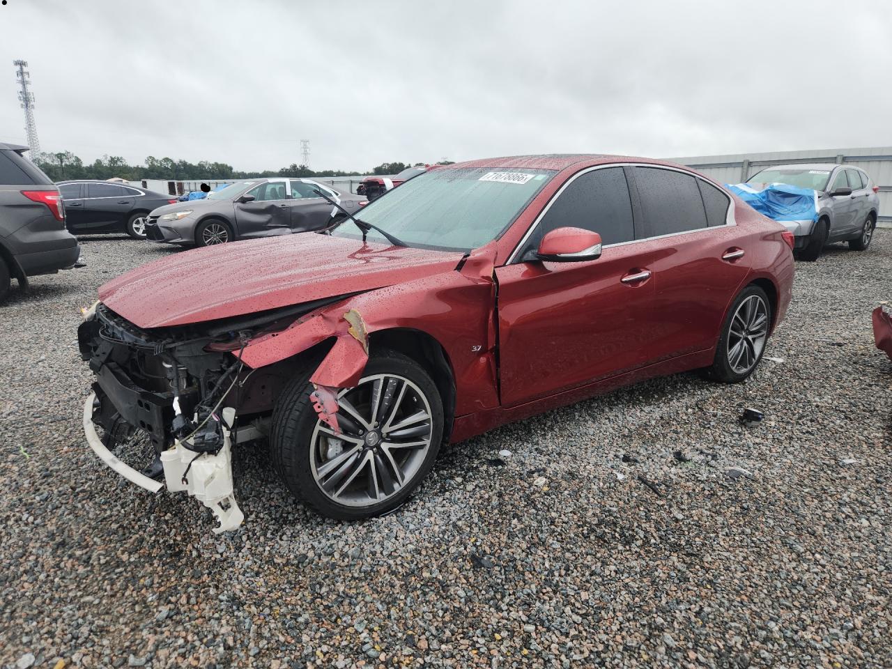 2015 INFINITI Q50 — Front 3/4