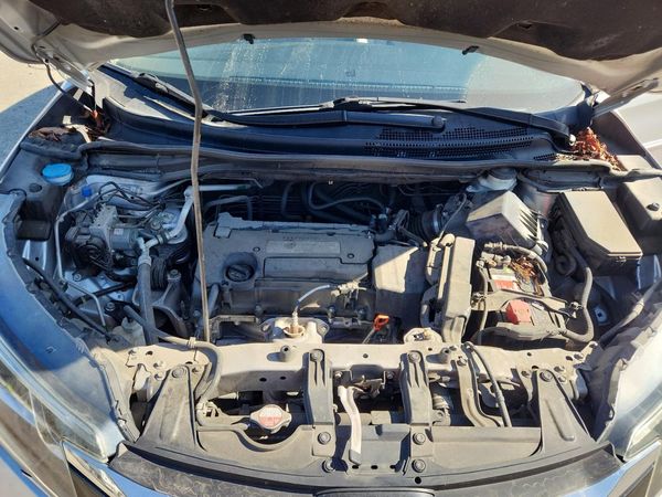 2015 HONDA CRV Touring — Engine bay