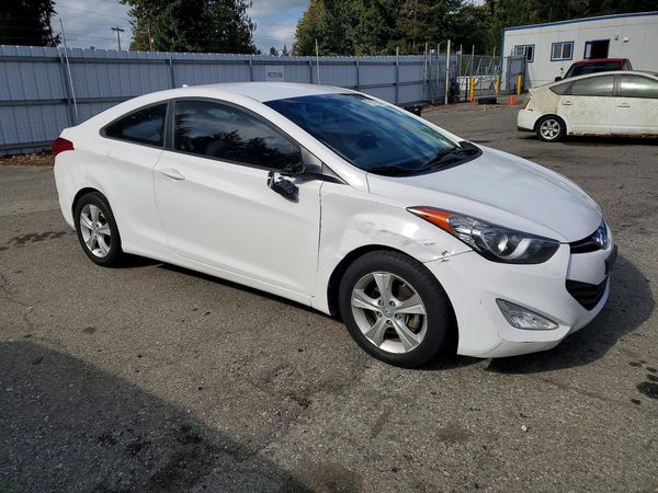 2013 HYUNDAI ELANTRA — Passenger 3/4