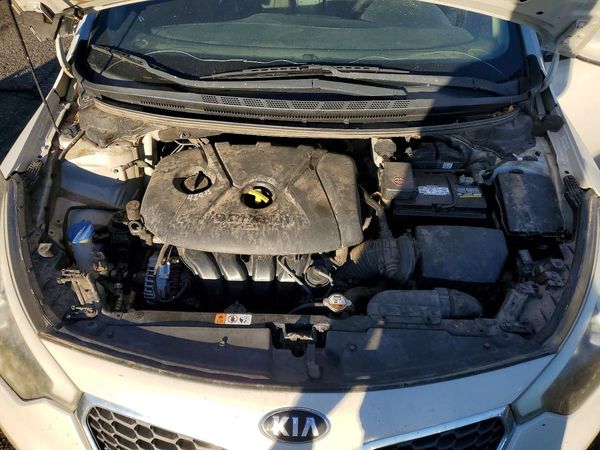 2015 KIA FORTE GL(Middle-low grade) — Engine bay