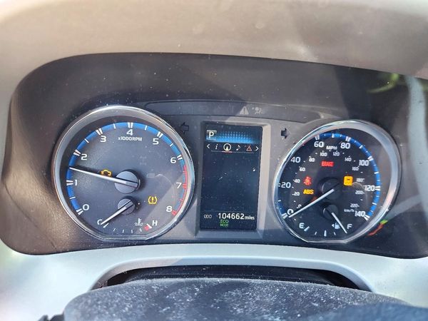 2016 TOYOTA RAV4 XLE (M Grade) — ODOM