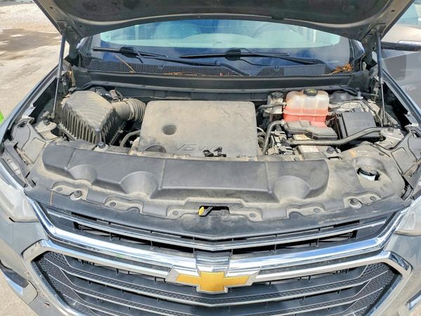 2019 CHEVROLET TRAVERSE LT — Engine bay