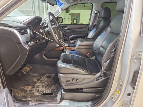 2015 CHEVROLET TAHOE LT — DENT