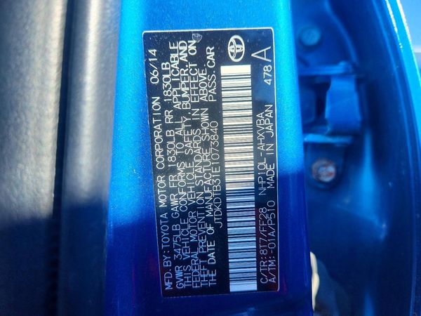 2014 TOYOTA PRIUS — VINS