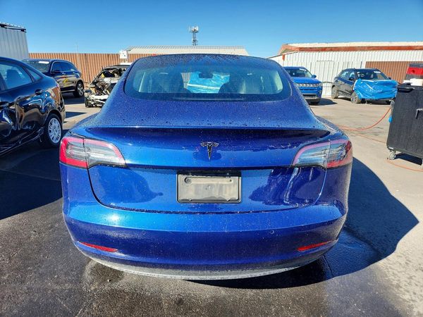 2022 TESLA MODEL 3 — DIRR