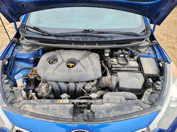 2014 KIA FORTE LX, EX — Engine bay