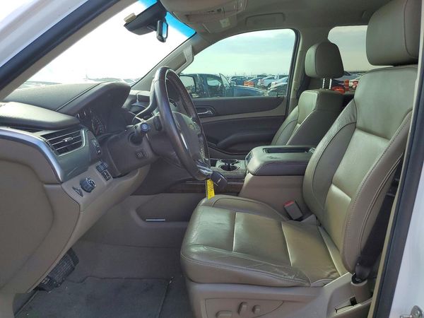 2019 CHEVROLET SUBURBAN LT — DENT