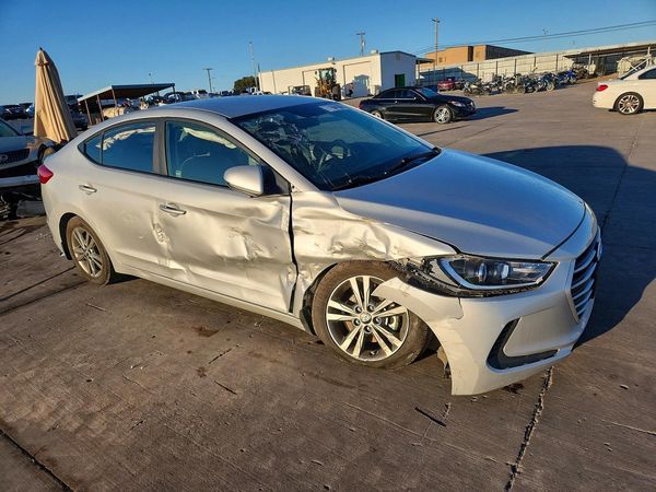 2018 HYUNDAI ELANTRA — Passenger 3/4