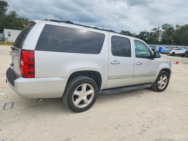 2014 CHEVROLET SUBURBAN LT — PSRA