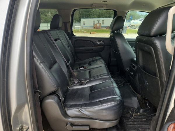 2014 CHEVROLET SUBURBAN LT — PSRS