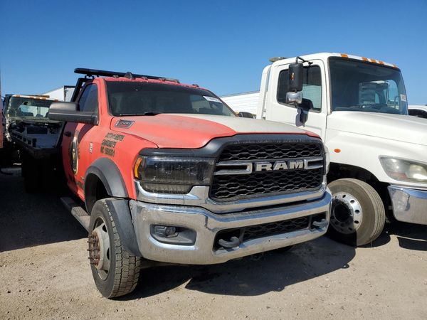 2019 RAM 5500 REG CAB CHASSIS