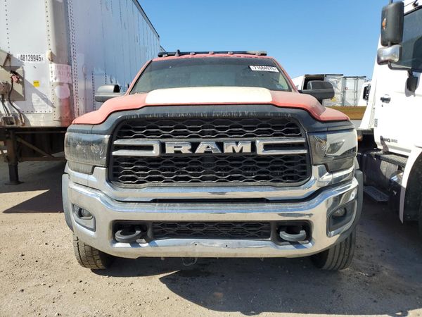 2019 RAM 5500 REG CAB CHASSIS