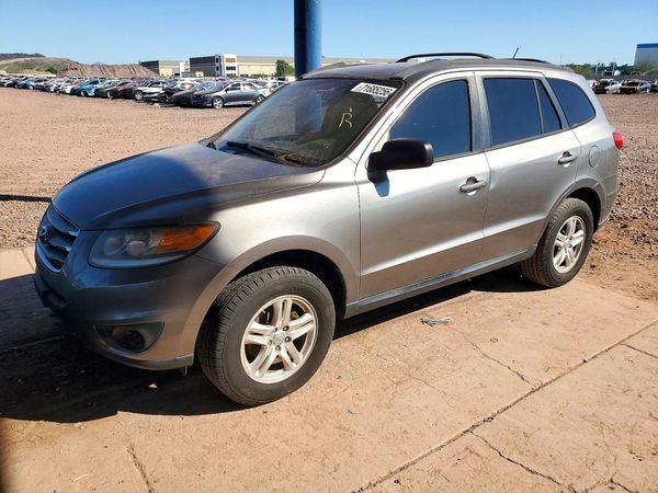 2012 HYUNDAI SANTA FE GL(Middle-low ) — Front 3/4