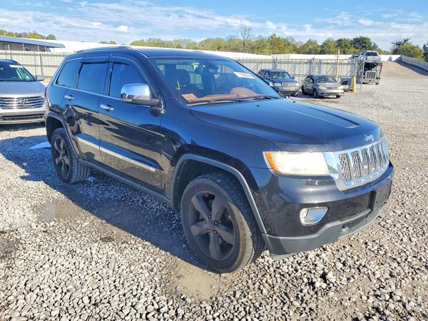 2012 JEEP CHEROKEE Overland — Passenger 3/4