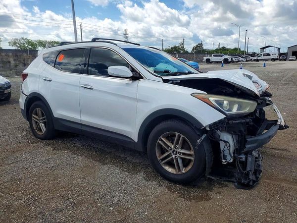 2017 HYUNDAI SANTA FE — Passenger 3/4