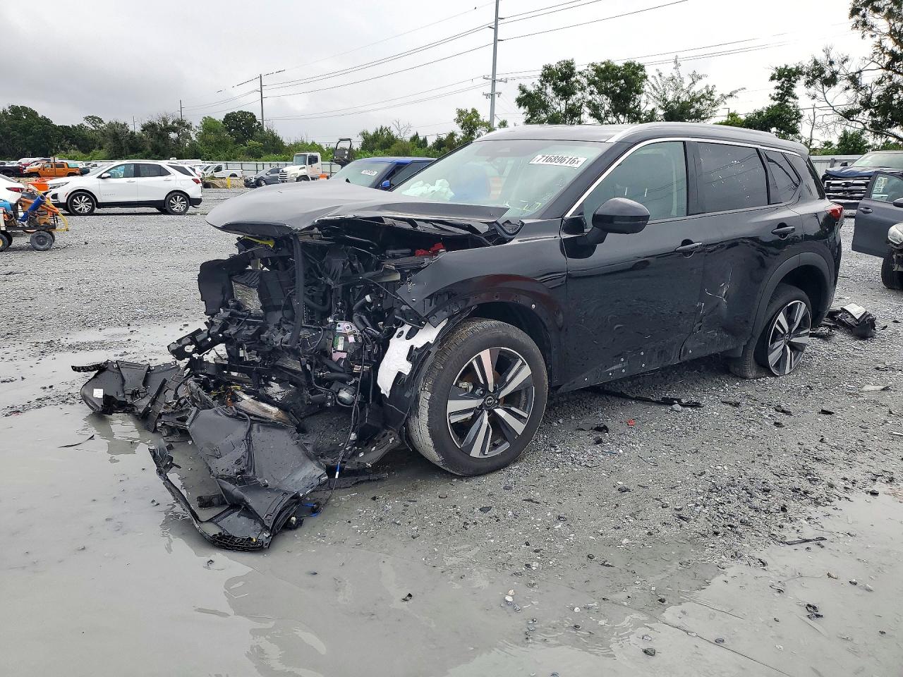2026 NISSAN ROGUE SL — Front 3/4