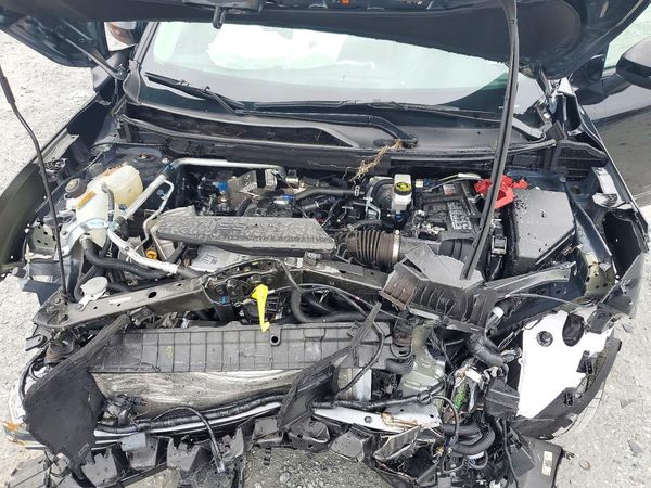2026 NISSAN ROGUE SL — Engine bay