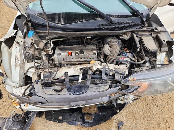 2013 HONDA CRV EX-L — Engine bay