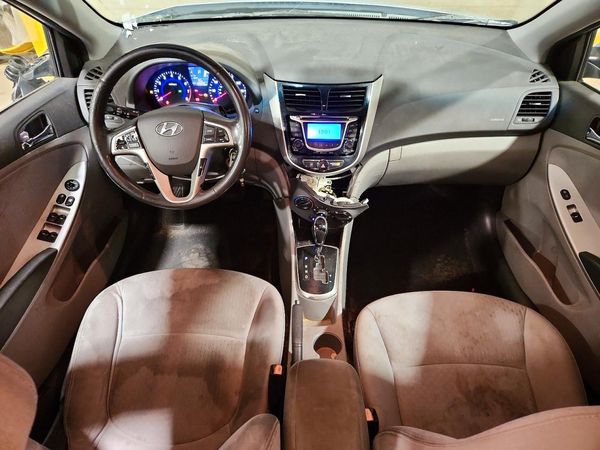 2013 HYUNDAI ACCENT GLS Premium/ SE — CKPT