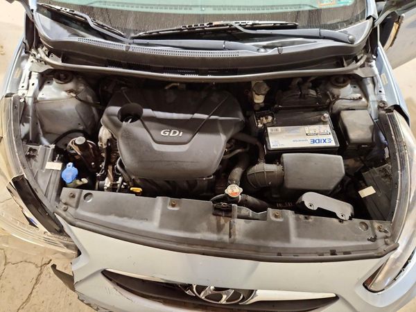 2013 HYUNDAI ACCENT GLS Premium/ SE — Engine bay