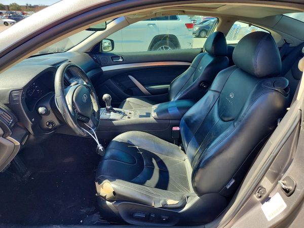2012 INFINITI G37 — DENT