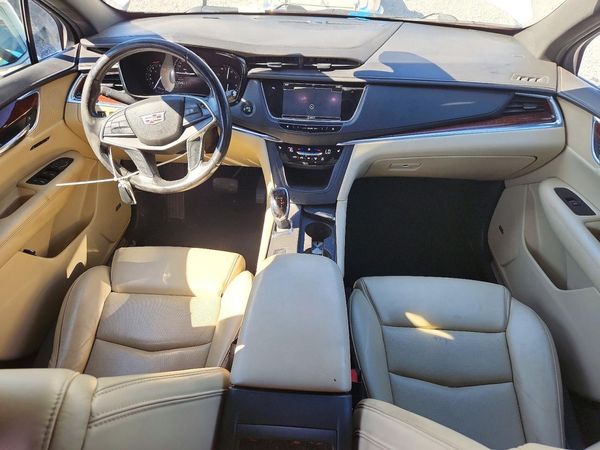 2017 CADILLAC XT5 Luxury — CKPT