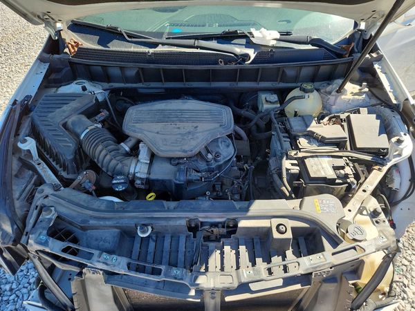 2017 CADILLAC XT5 Luxury — Engine bay