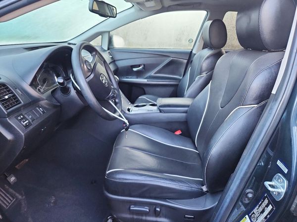 2014 TOYOTA VENZA XLE — DENT