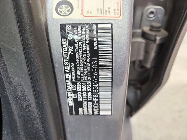 2013 MERCEDES-BENZ E E350 4-MATIC — VINS
