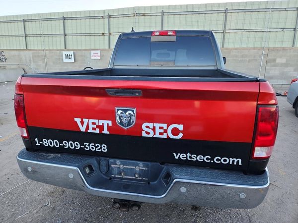 2015 RAM 1500 SLT — DIRR